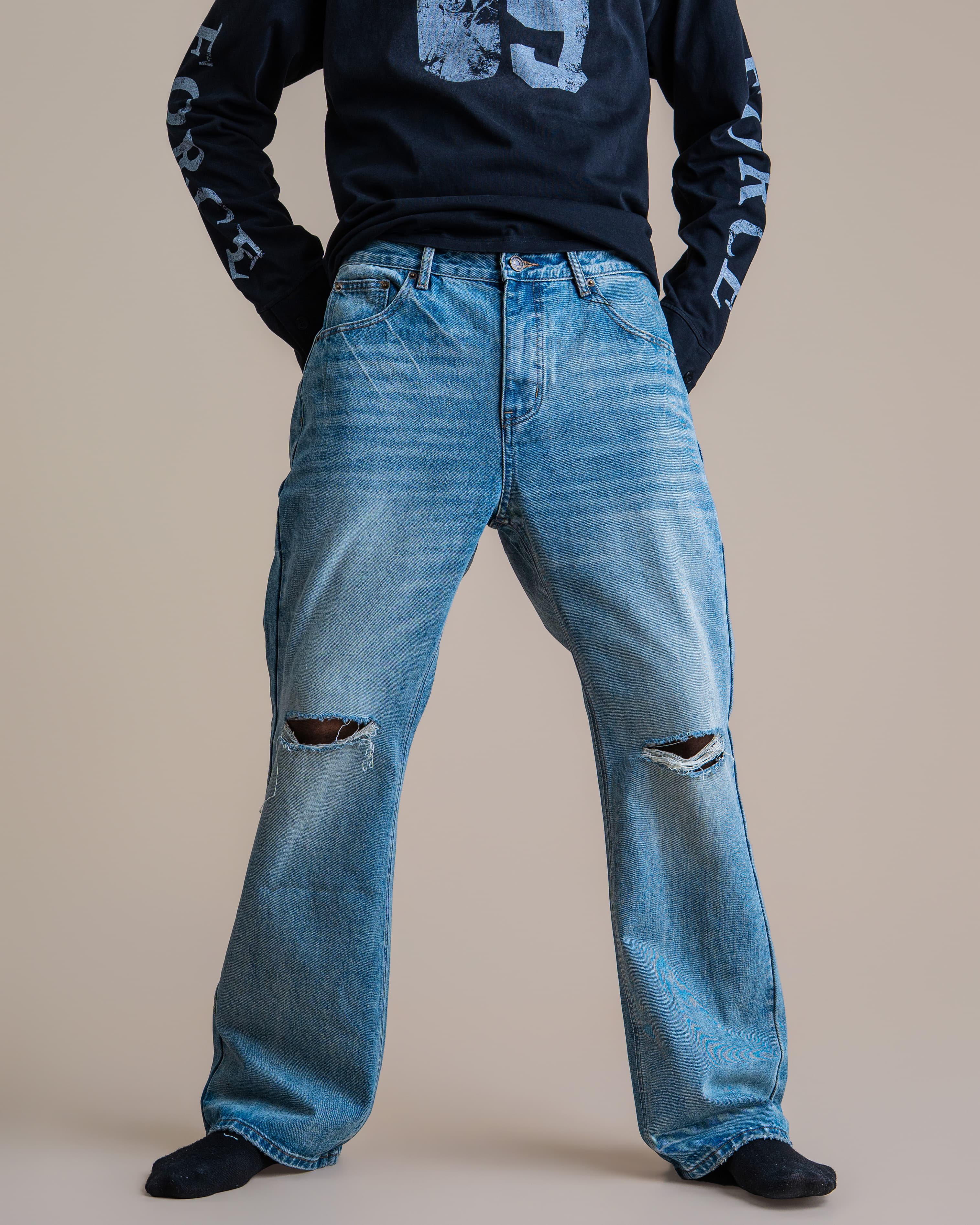 BUSTED KNEE DENIM - View 2