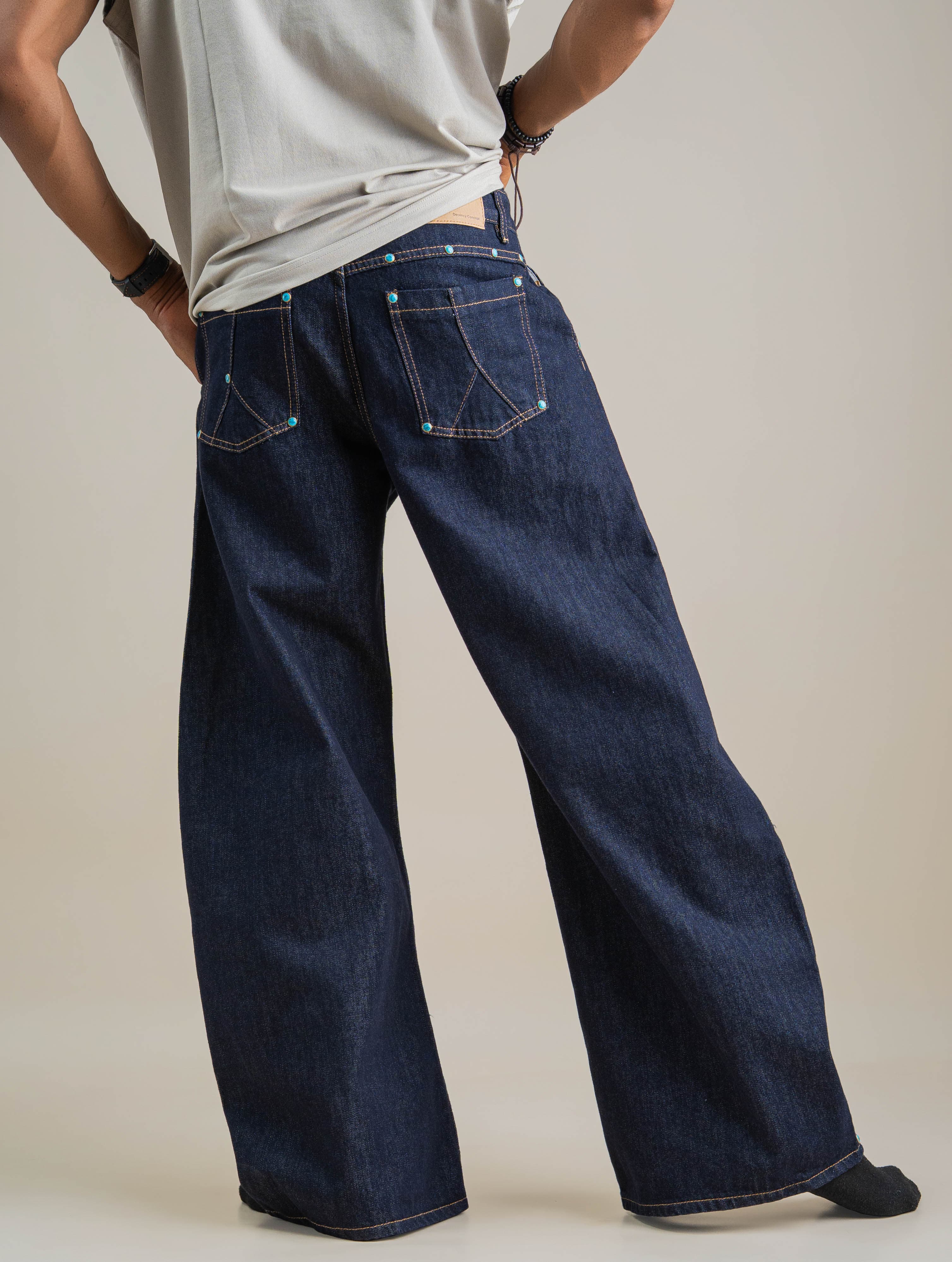 RIVET BARREL JEANS - View 3