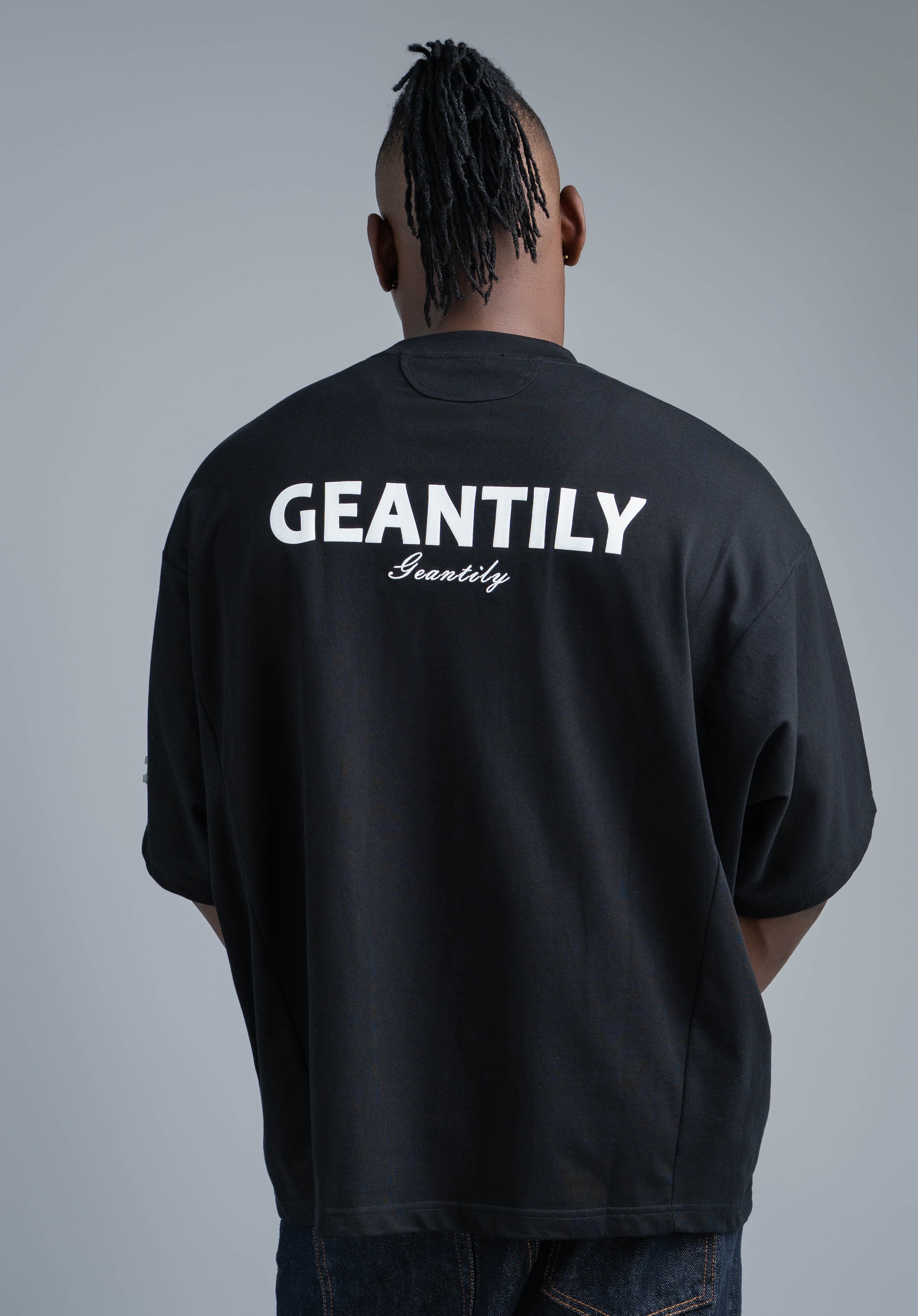 OBSCURE GAZE TSHIRT - View 4