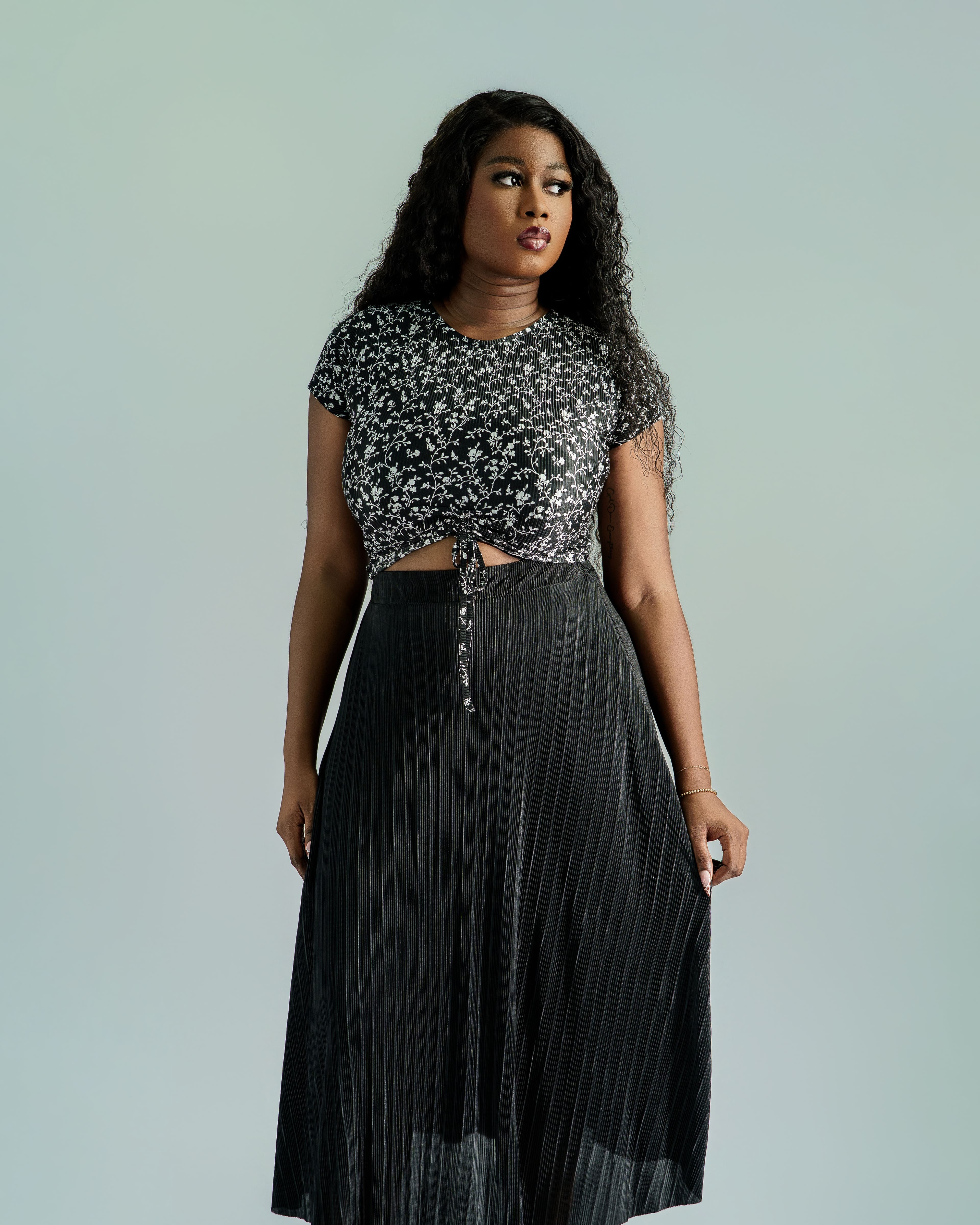 QUEENETE CRINCKLE SKIRT SET - View 3